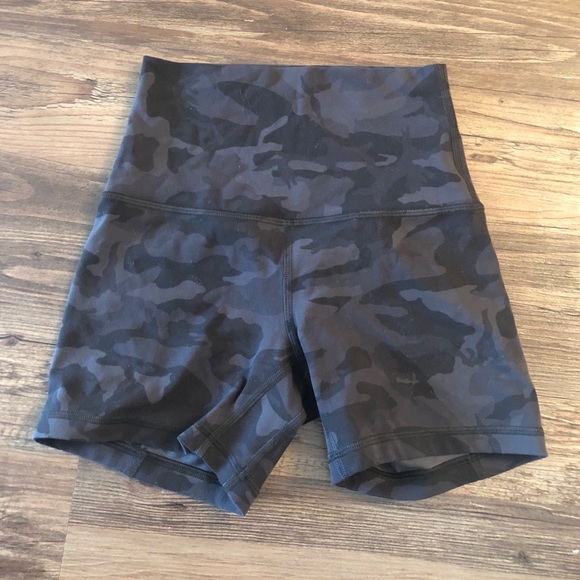 lululemon athletica | Shorts 
